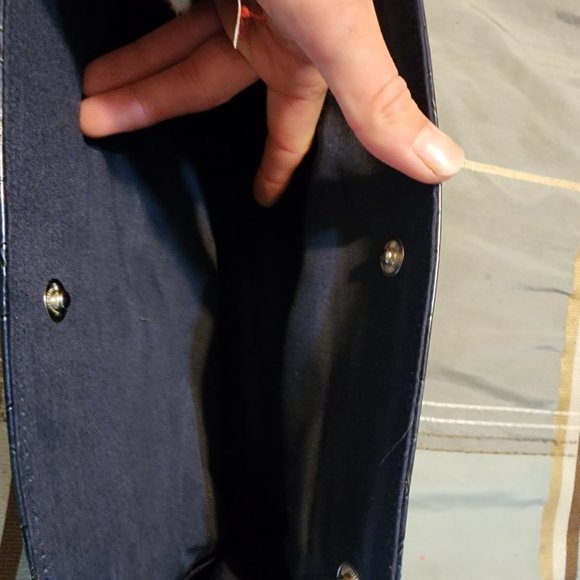 Purse - Picture 2 of 2